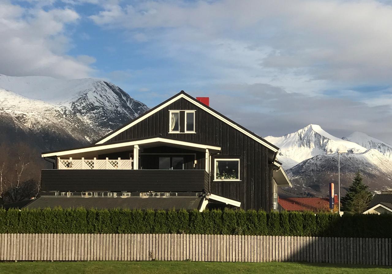 Villa Andalsnes Bagian luar foto